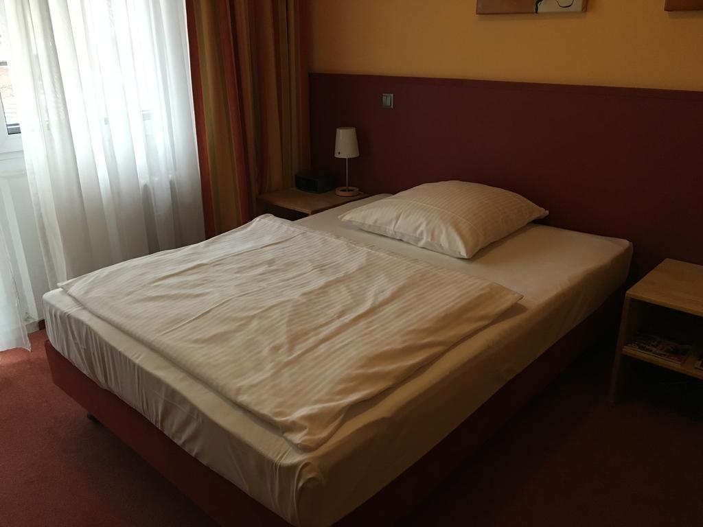 Essentis Ecohotel Berlin Zimmer foto